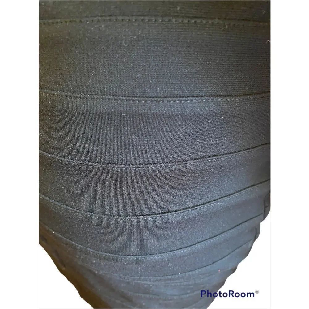 Express Stretch Skirt  - Picture 4 of 9